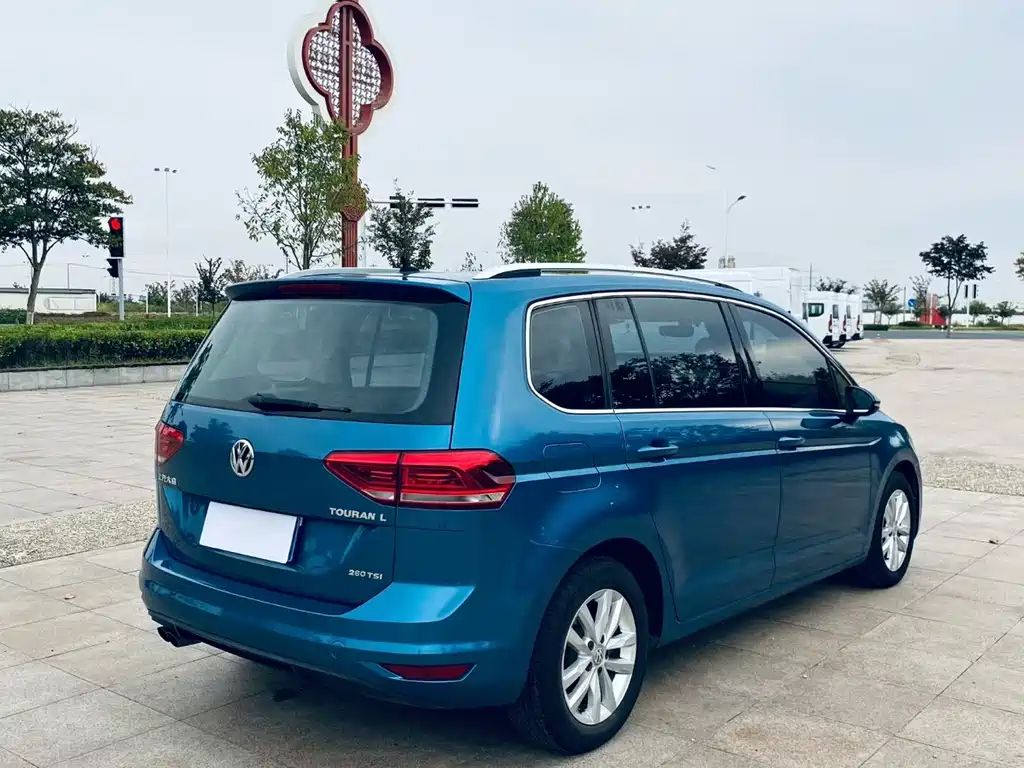 Volkswagen Touran — миниатюра 9