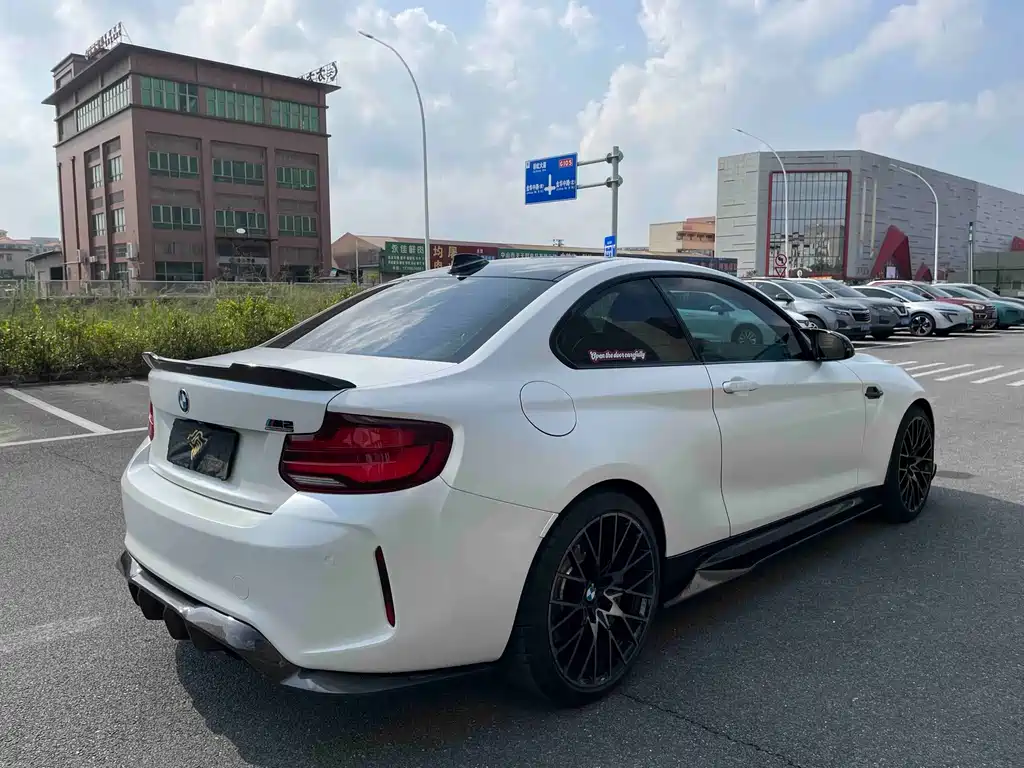 BMW M2 — миниатюра 9