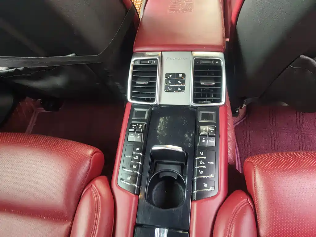 Porsche Panamera — миниатюра 12