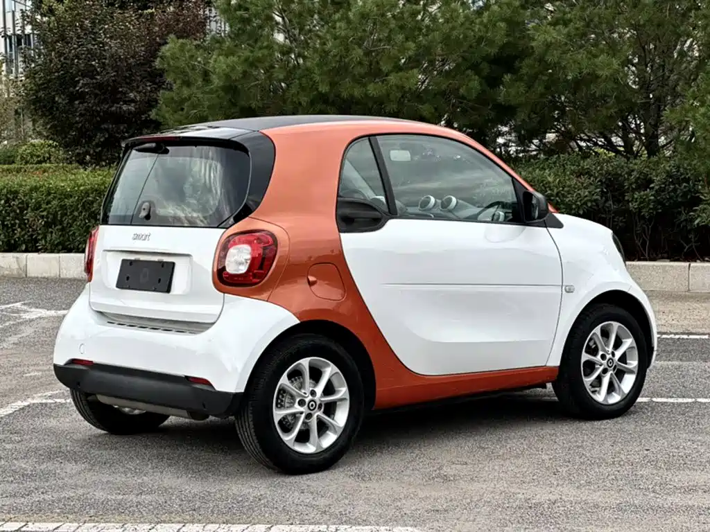 smart Smart Fortwo — миниатюра 23