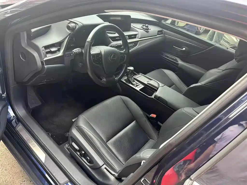 Lexus ES — миниатюра 5