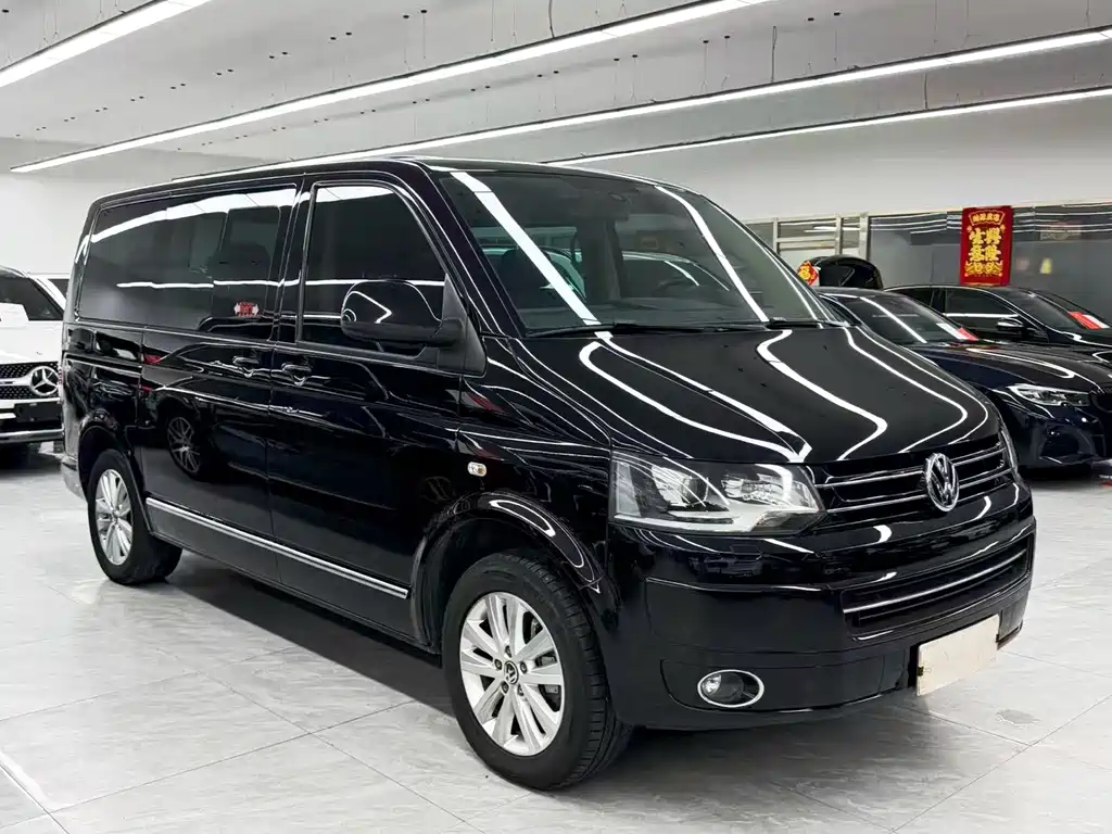 Volkswagen Multivan — миниатюра 3