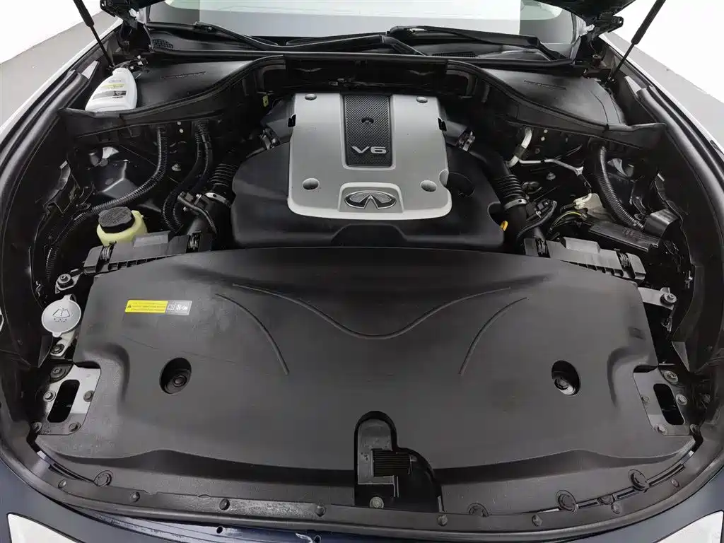 Infiniti Q70 2017 Q70L 2.5L Enjoy