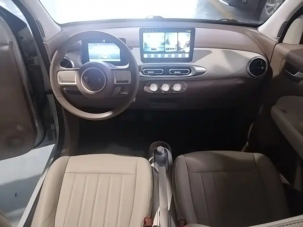 Wuling MINIEV — миниатюра 10
