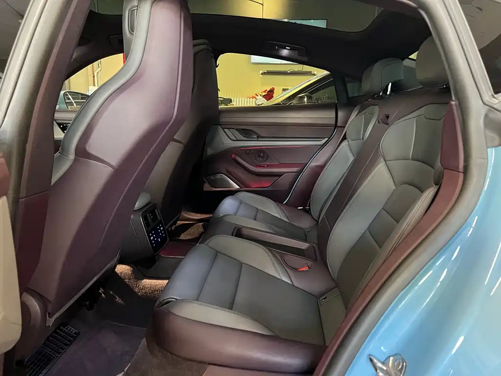 Porsche Taycan — миниатюра 33
