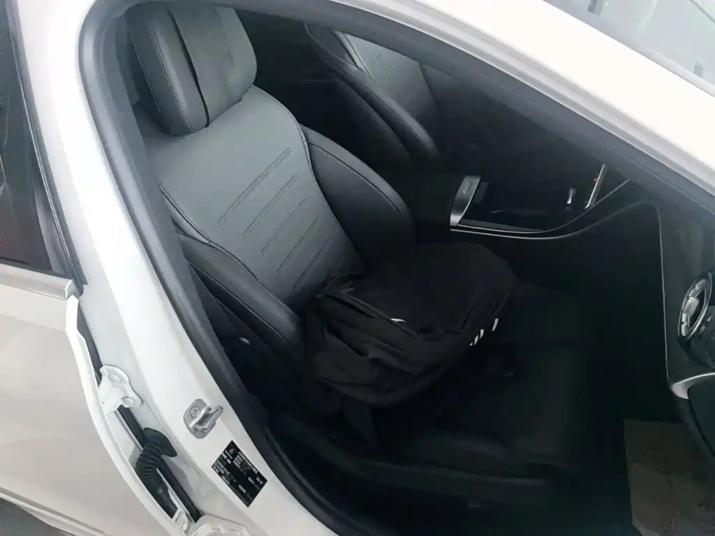 Mercedes-Benz C-Class — миниатюра 25