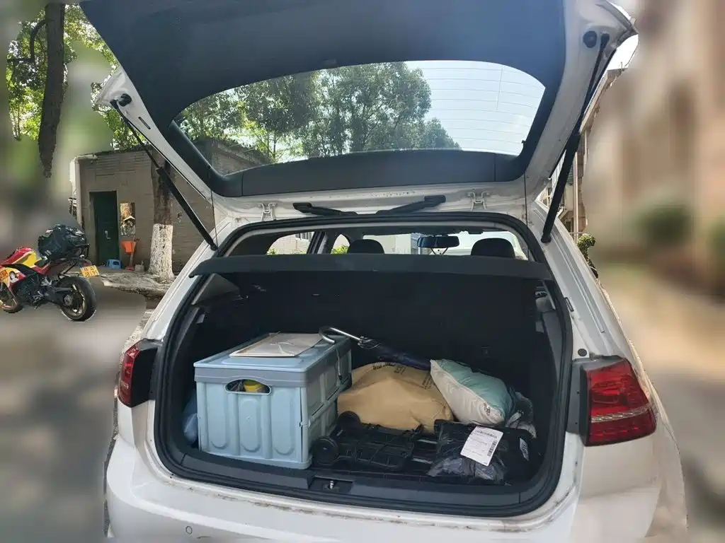 Volkswagen Golf — миниатюра 10