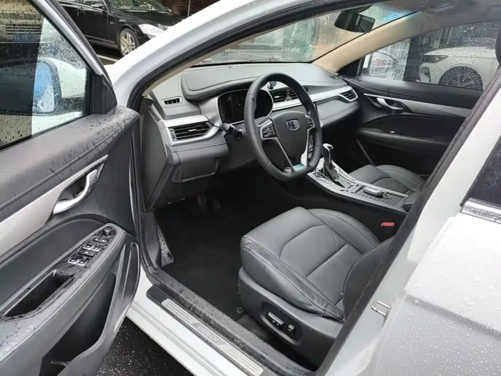 Geely Emgrand — миниатюра 16