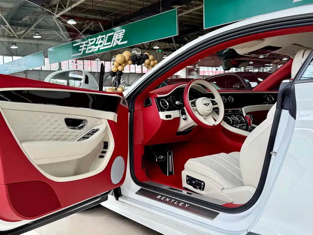 Bentley Continental PHEV — миниатюра 11