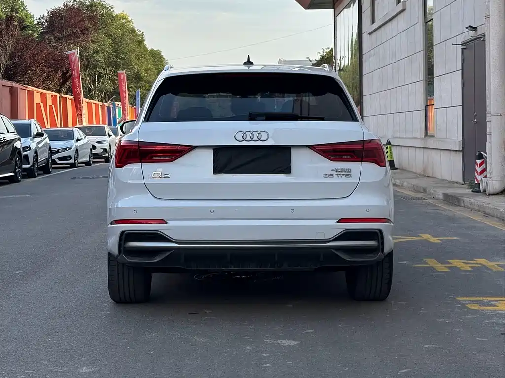 Audi Q3 2022 35 TFSI Fashion