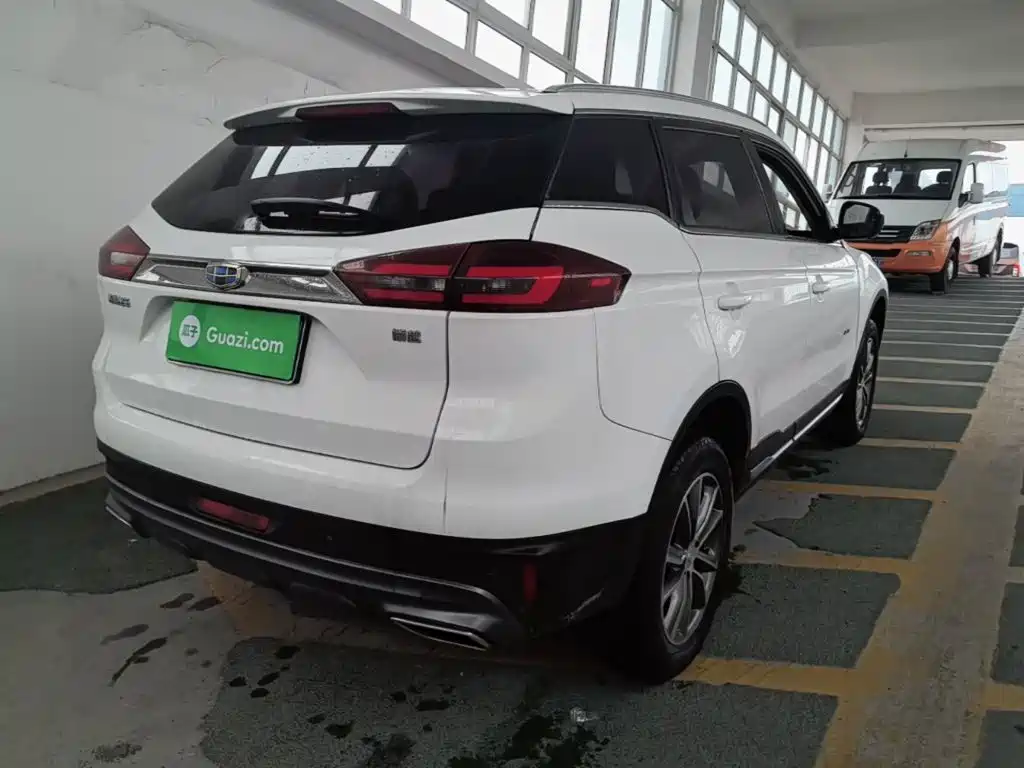 Geely Boyue — миниатюра 7