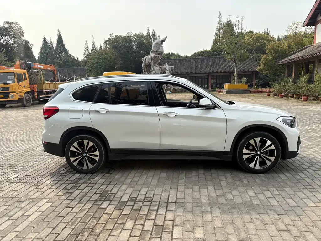 BMW X1 — миниатюра 4