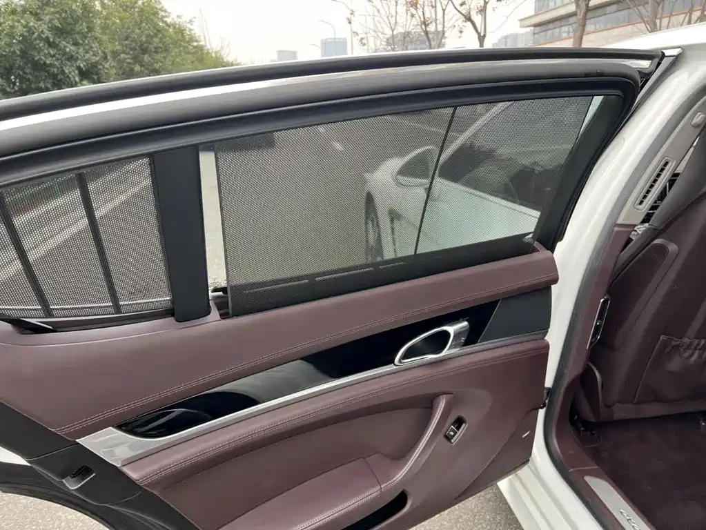 Porsche Panamera — миниатюра 7