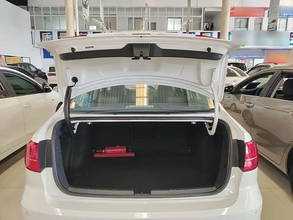 Volkswagen Sagitar — миниатюра 19