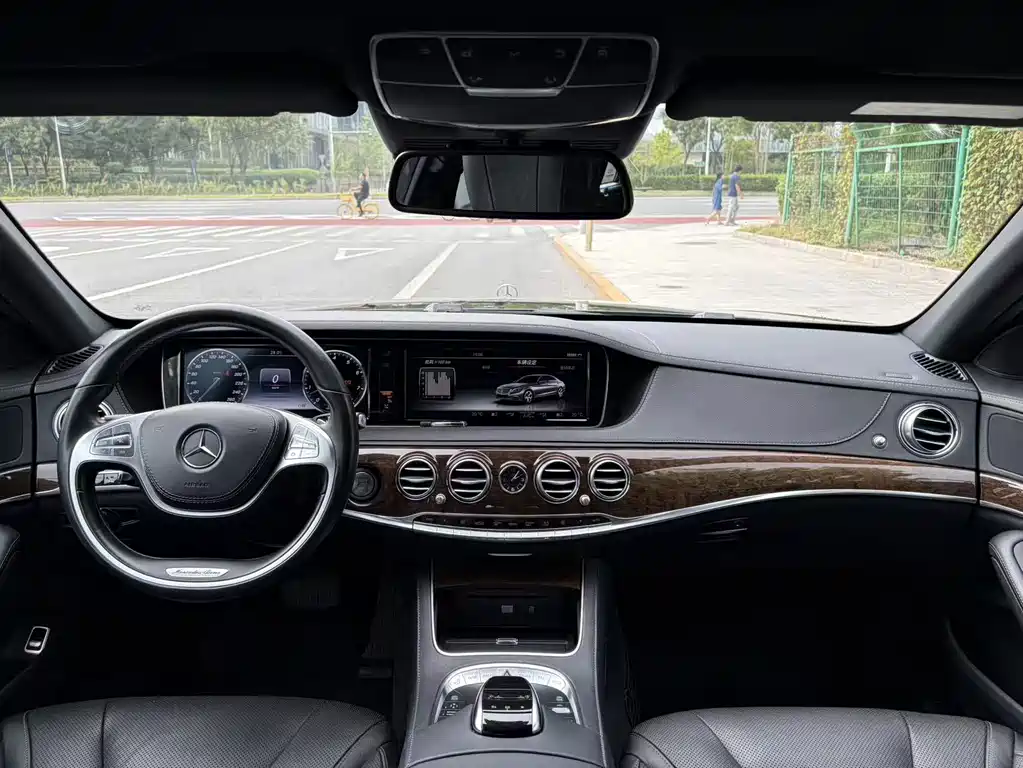 Mercedes-Benz S-Class — миниатюра 6