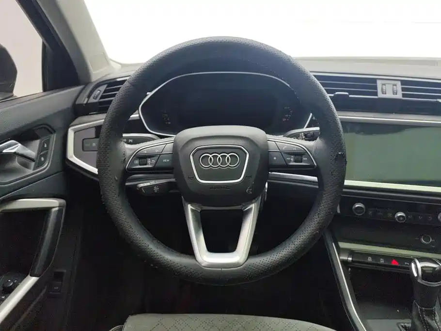 Audi Q3 — миниатюра 15