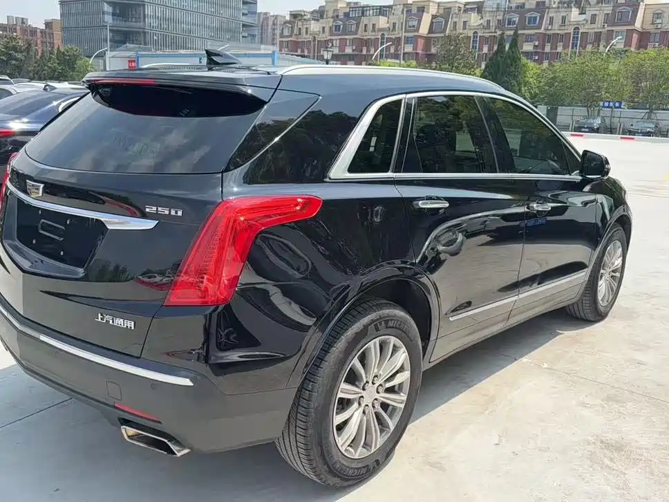 Cadillac XT5 — миниатюра 7