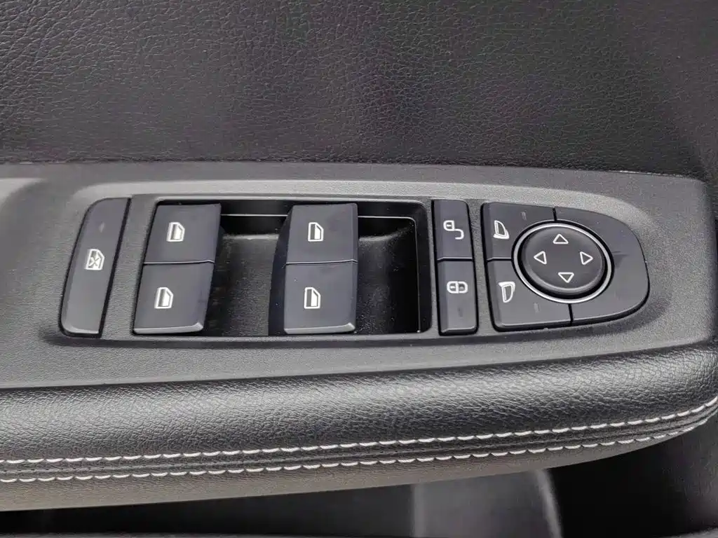 BYD Qin — миниатюра 9