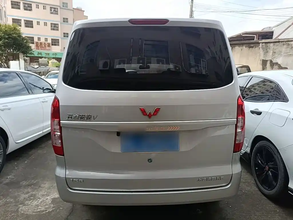 Wuling Hongguang V — миниатюра 6