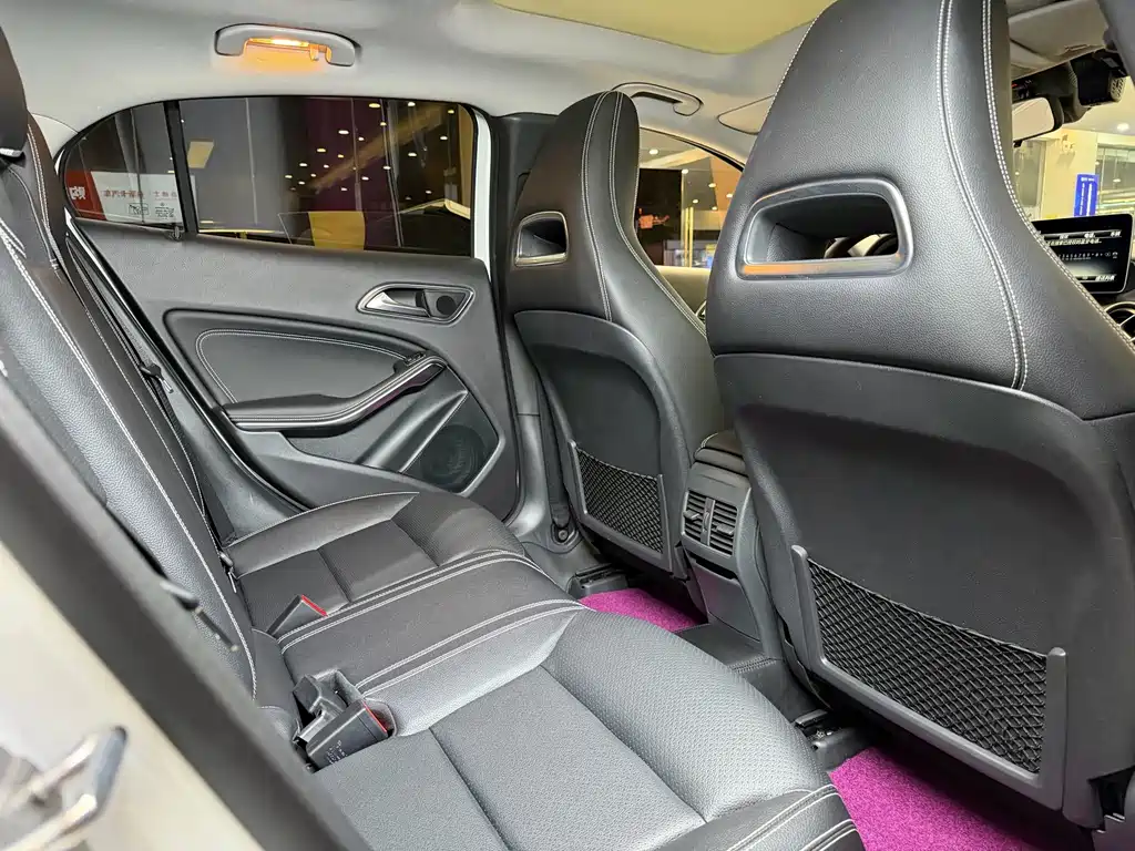 Mercedes-Benz GLA — миниатюра 14