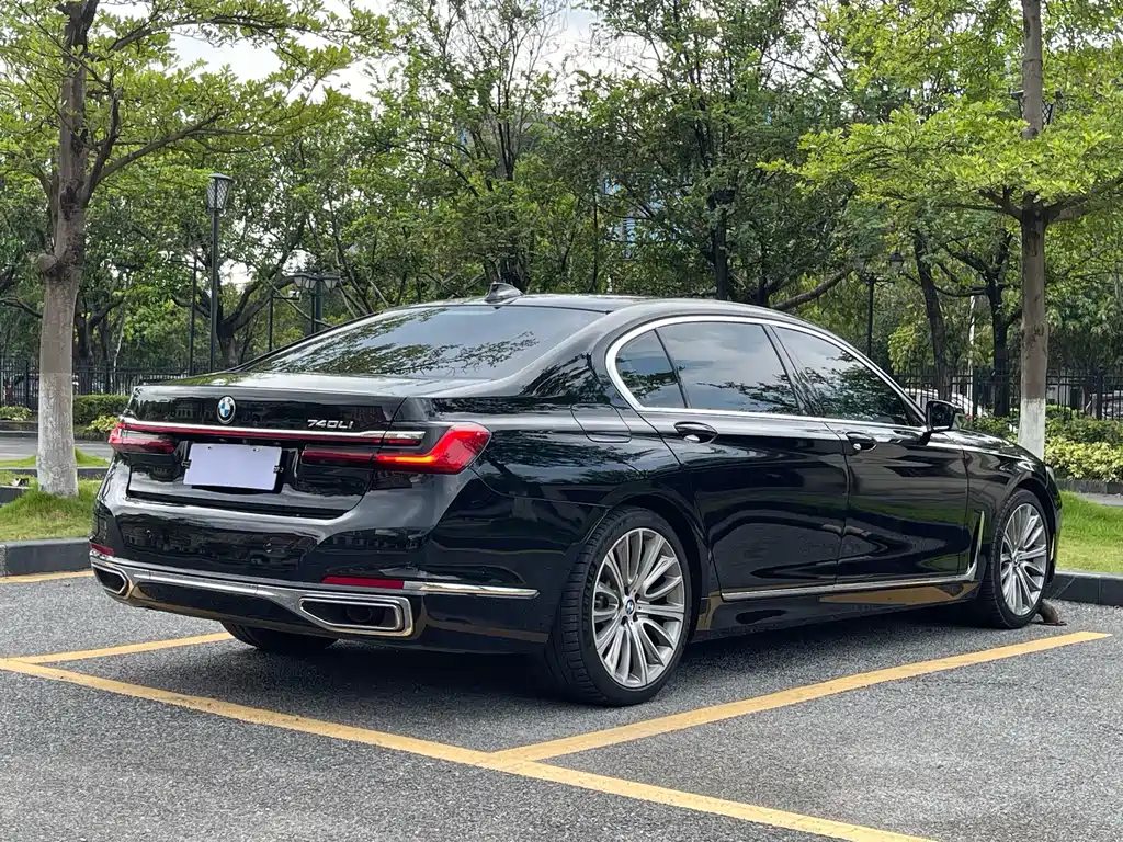 BMW 7 Series 7 2021 740Li Lead Luxury