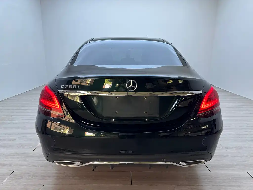 Mercedes-Benz C-Class — миниатюра 5
