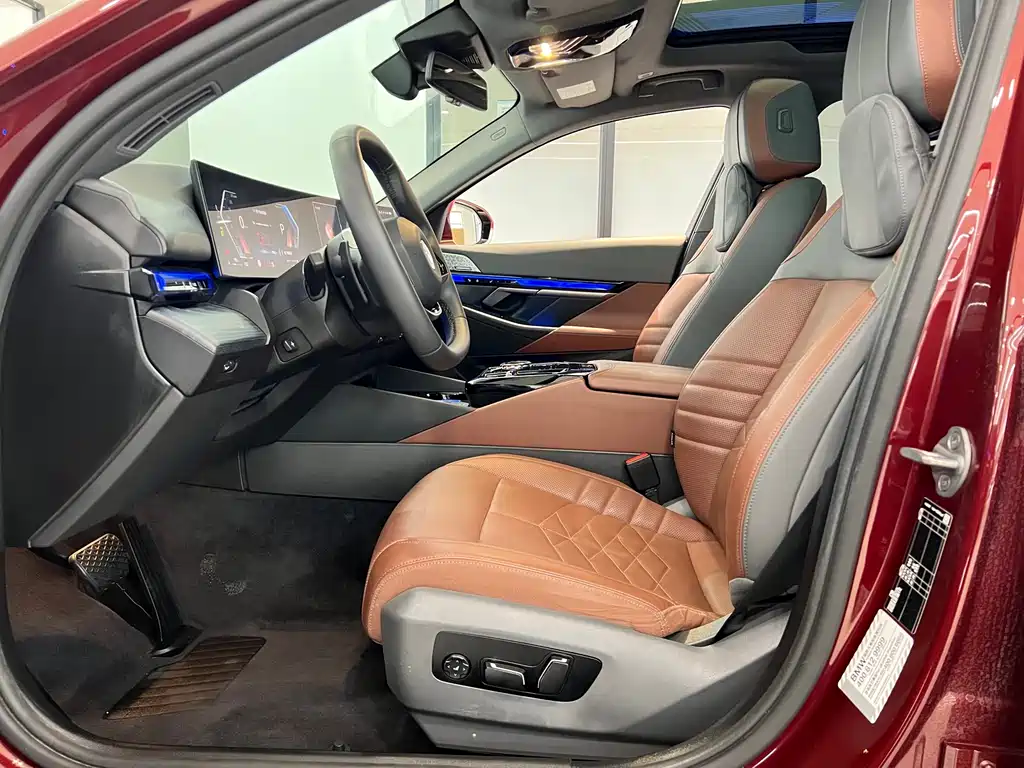 BMW 5 Series — миниатюра 10
