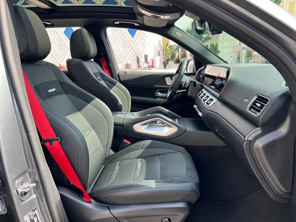 Mercedes-Benz GLE AMG — миниатюра 12