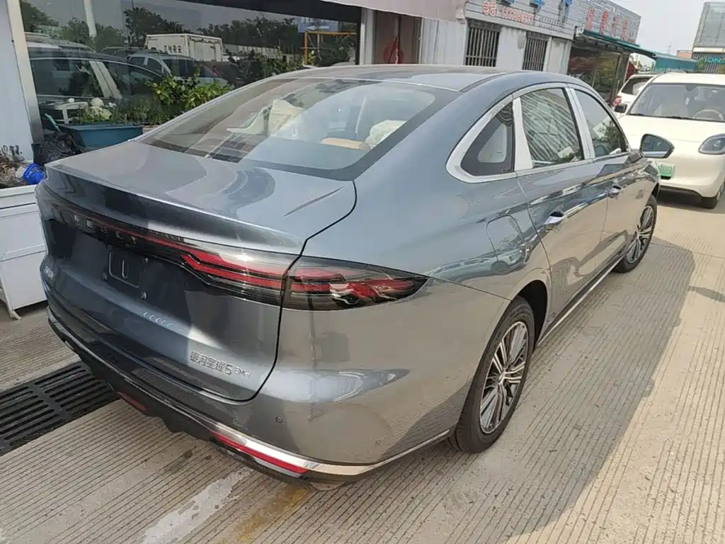 Geely Galaxy Galaxy 6 6 2026 125km +