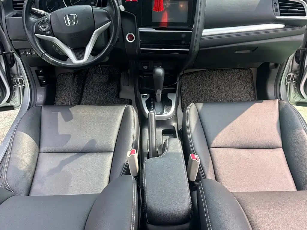 Honda Fit — миниатюра 15
