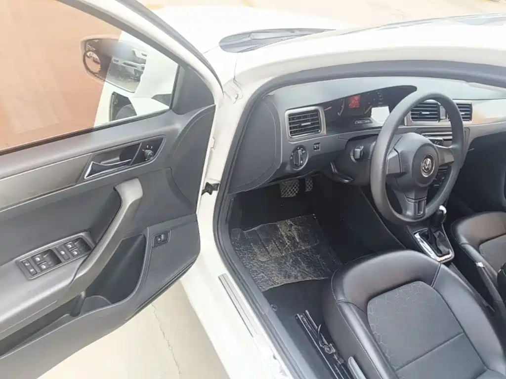Volkswagen Santana — миниатюра 16
