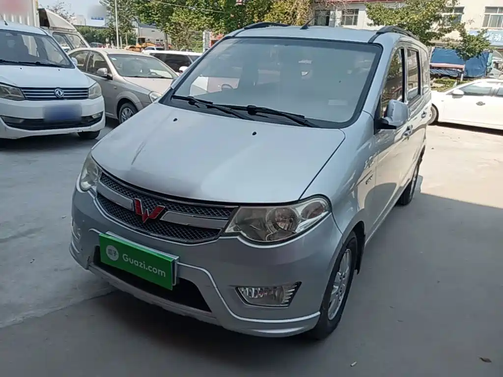 Wuling Hongguang — миниатюра 2
