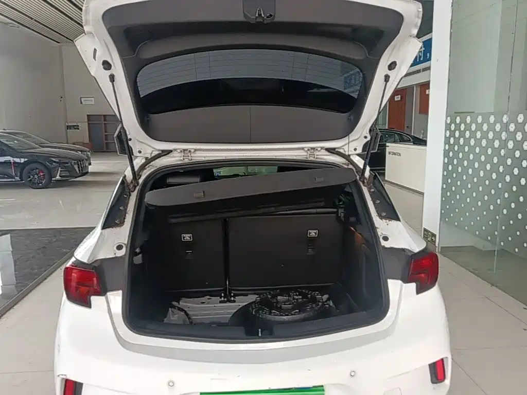 Buick Verano — миниатюра 19