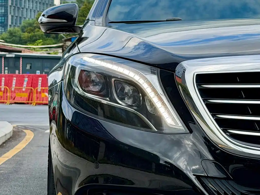 Mercedes-Benz S-Class — миниатюра 10