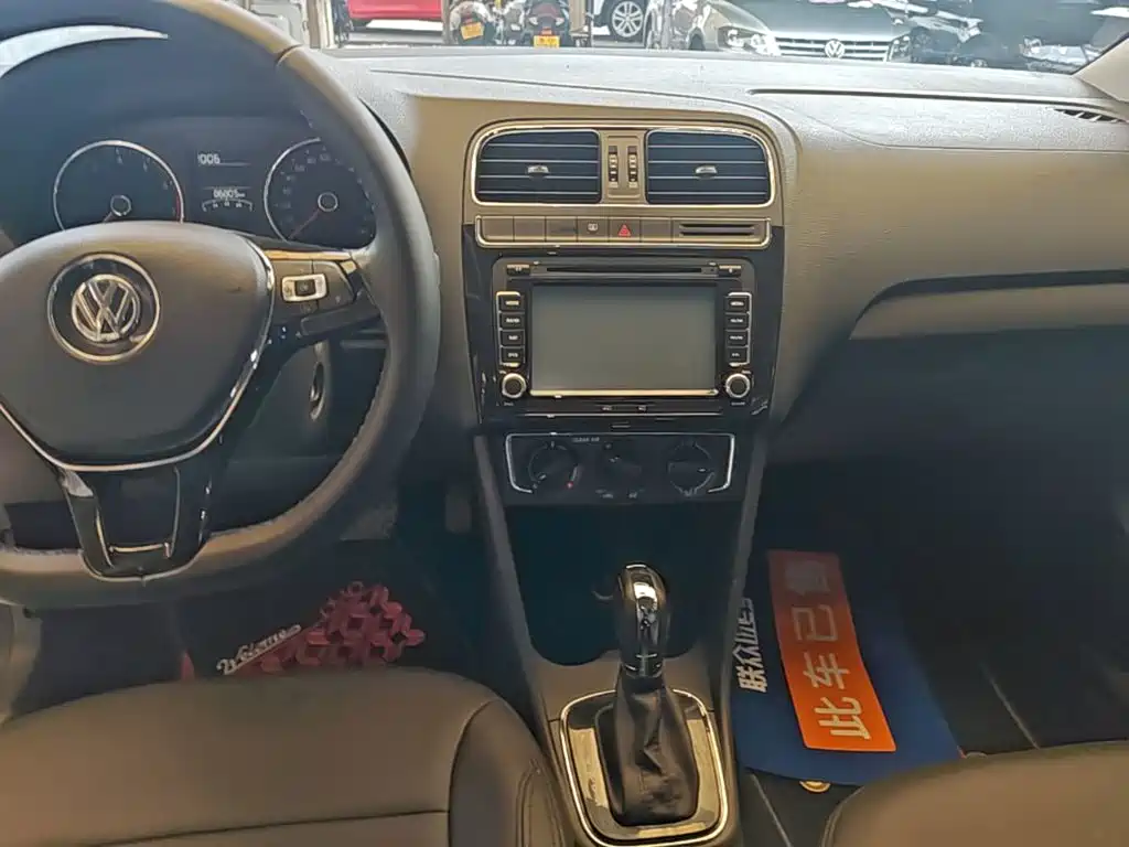 Volkswagen Polo — миниатюра 13