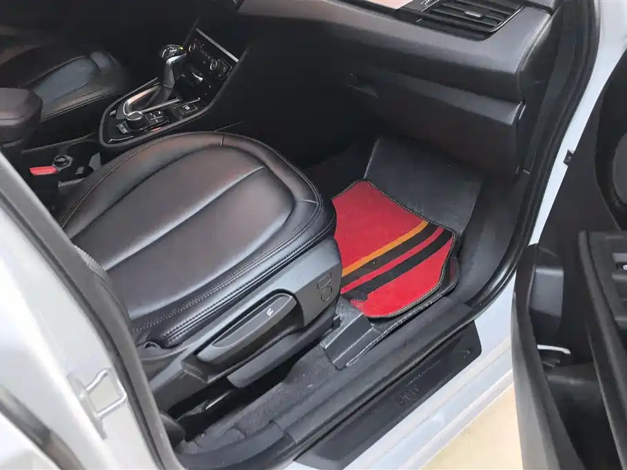 BMW 2 серии 2 2016 218i Lead