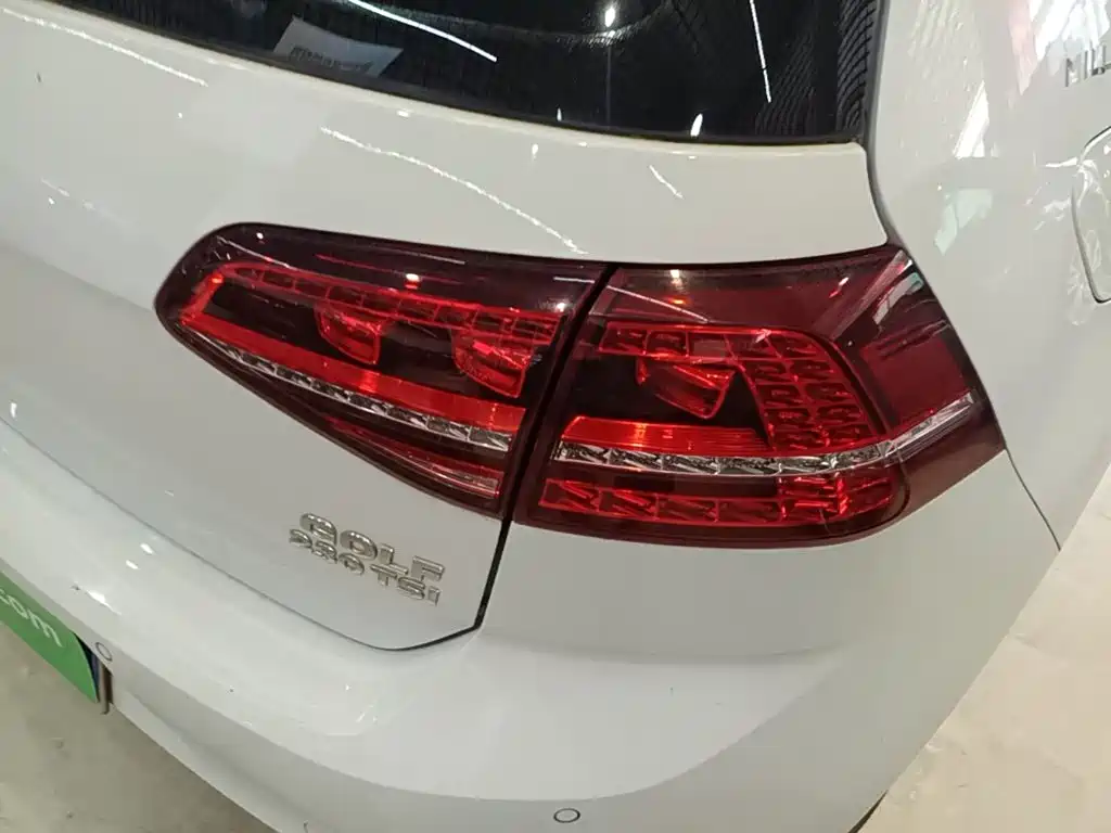 Volkswagen Golf — миниатюра 8