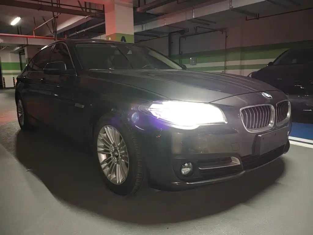 BMW 5 Series — миниатюра 4