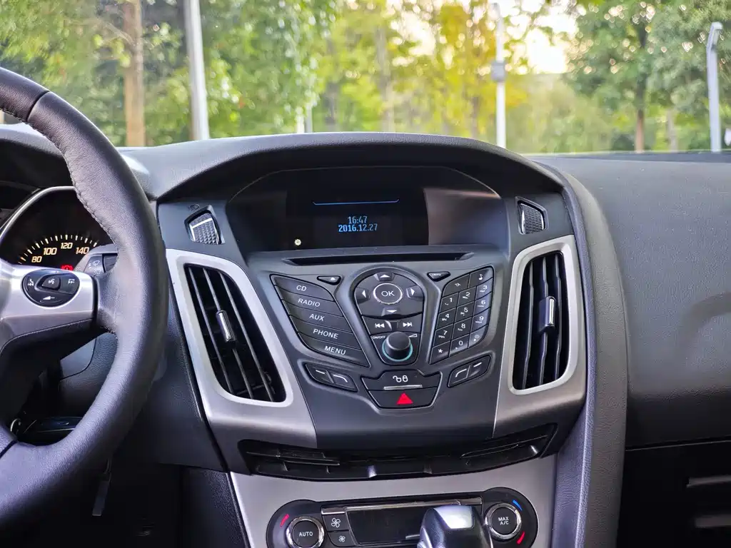 Ford Focus — миниатюра 12