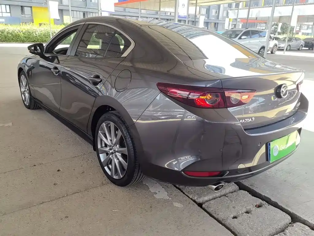 Mazda 3 Axela — миниатюра 5