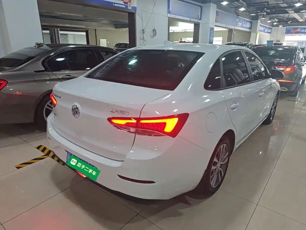 Buick Excelle — миниатюра 7