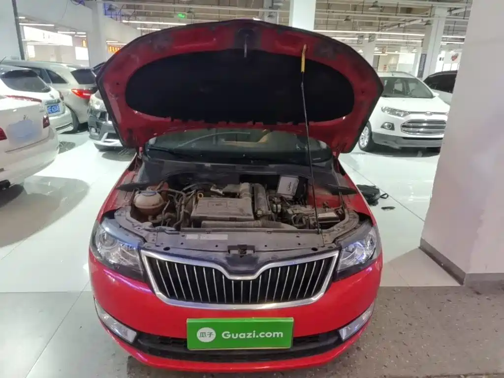 Skoda Rapid Spaceback — миниатюра 20