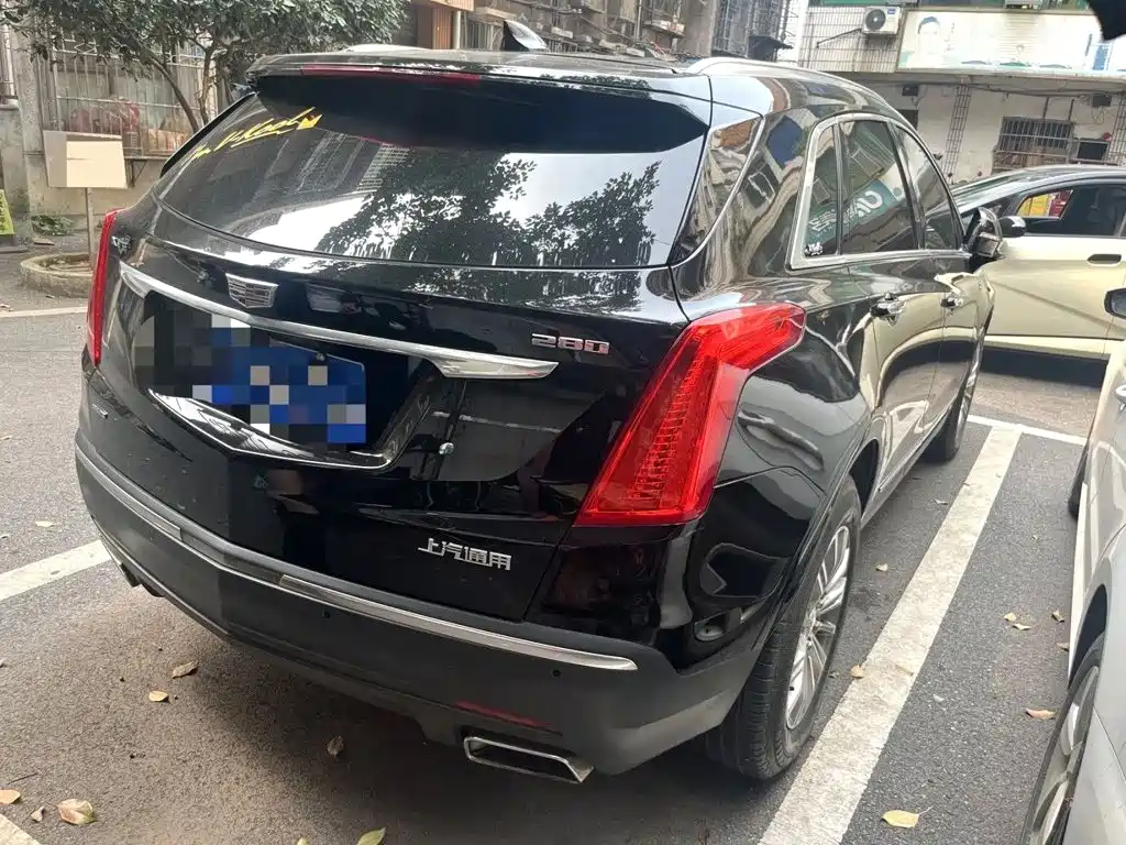 Cadillac XT5 — миниатюра 7