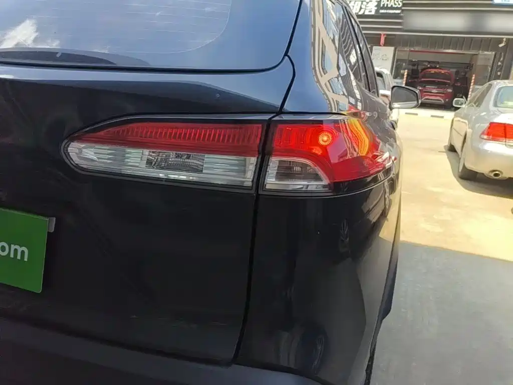 Toyota Frontlander — миниатюра 8