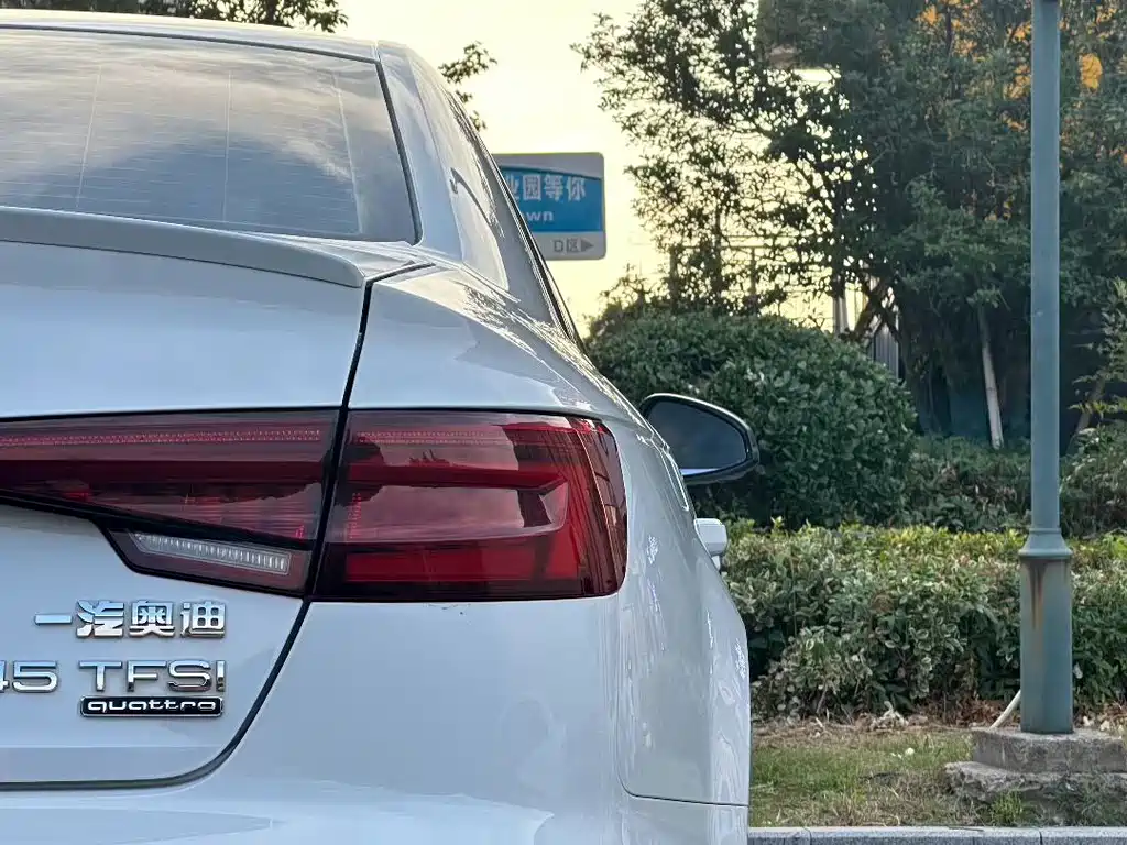 Audi A4L — миниатюра 5