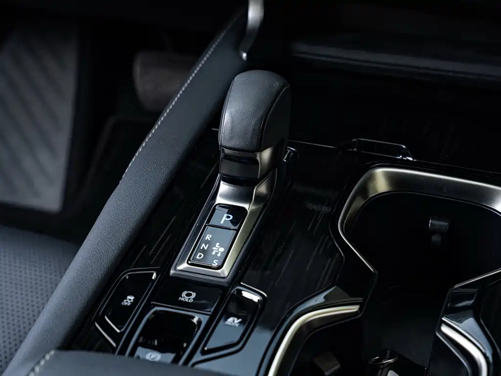 Lexus RX — миниатюра 16