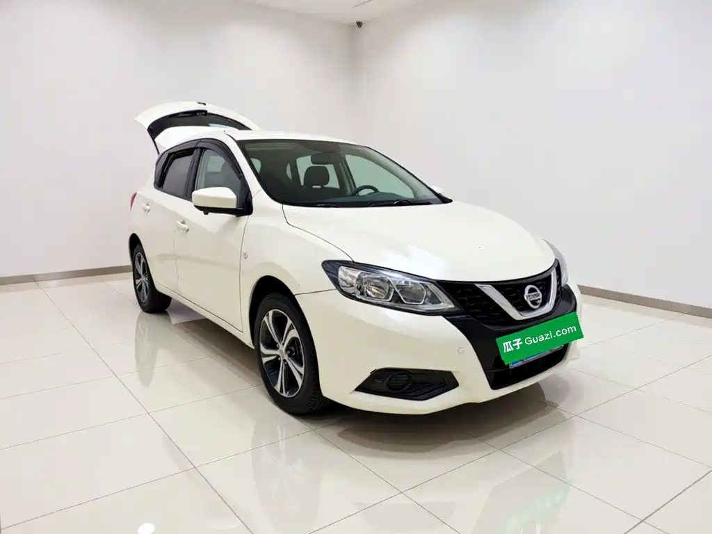 Nissan Tiida — миниатюра 3