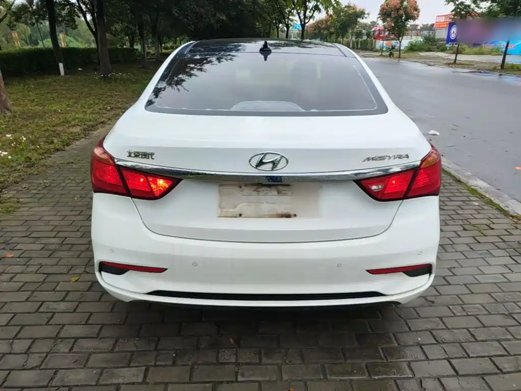 Hyundai Mistra — миниатюра 6