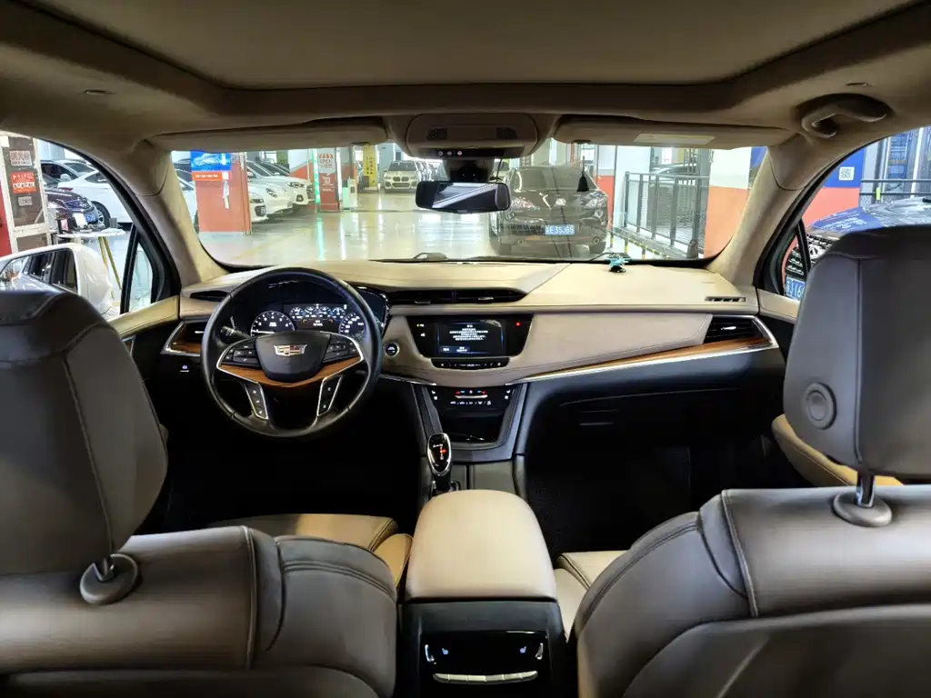 Cadillac XT5 — миниатюра 5