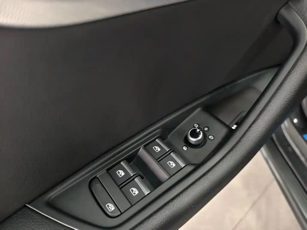 Audi A5 (Import) — миниатюра 16